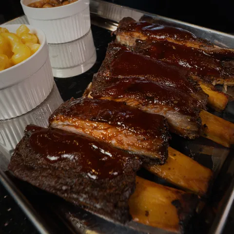 House smoked ribs with mac and cheese and baked beans